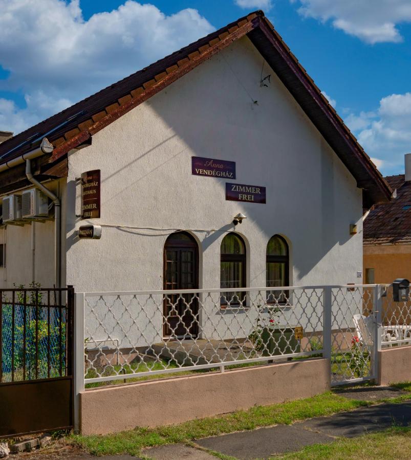 Anna Vendeghaz Hotel Balatonakali Exterior photo